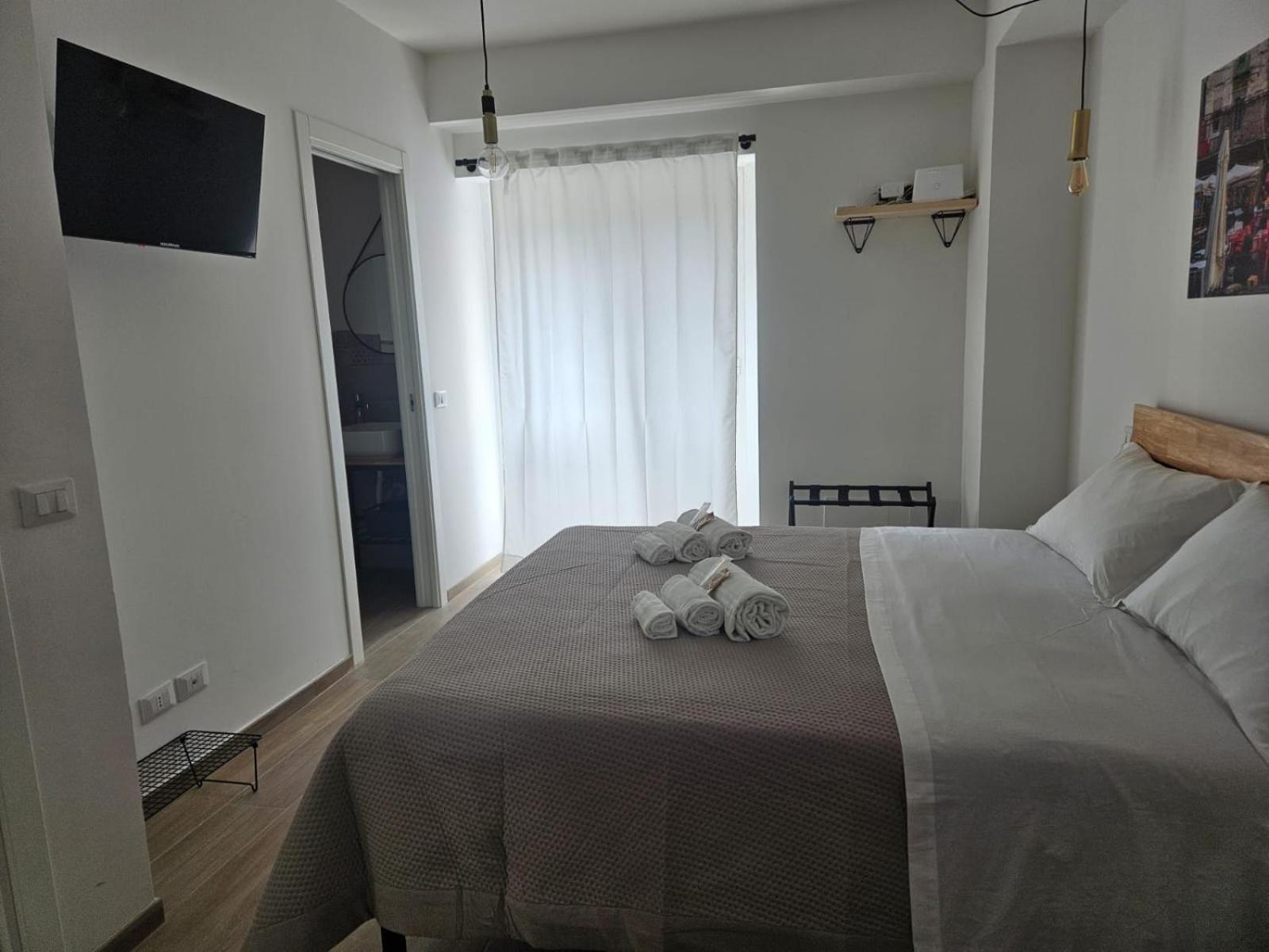 Porta D Ossuna Comfort Apartments パレルモ エクステリア 写真