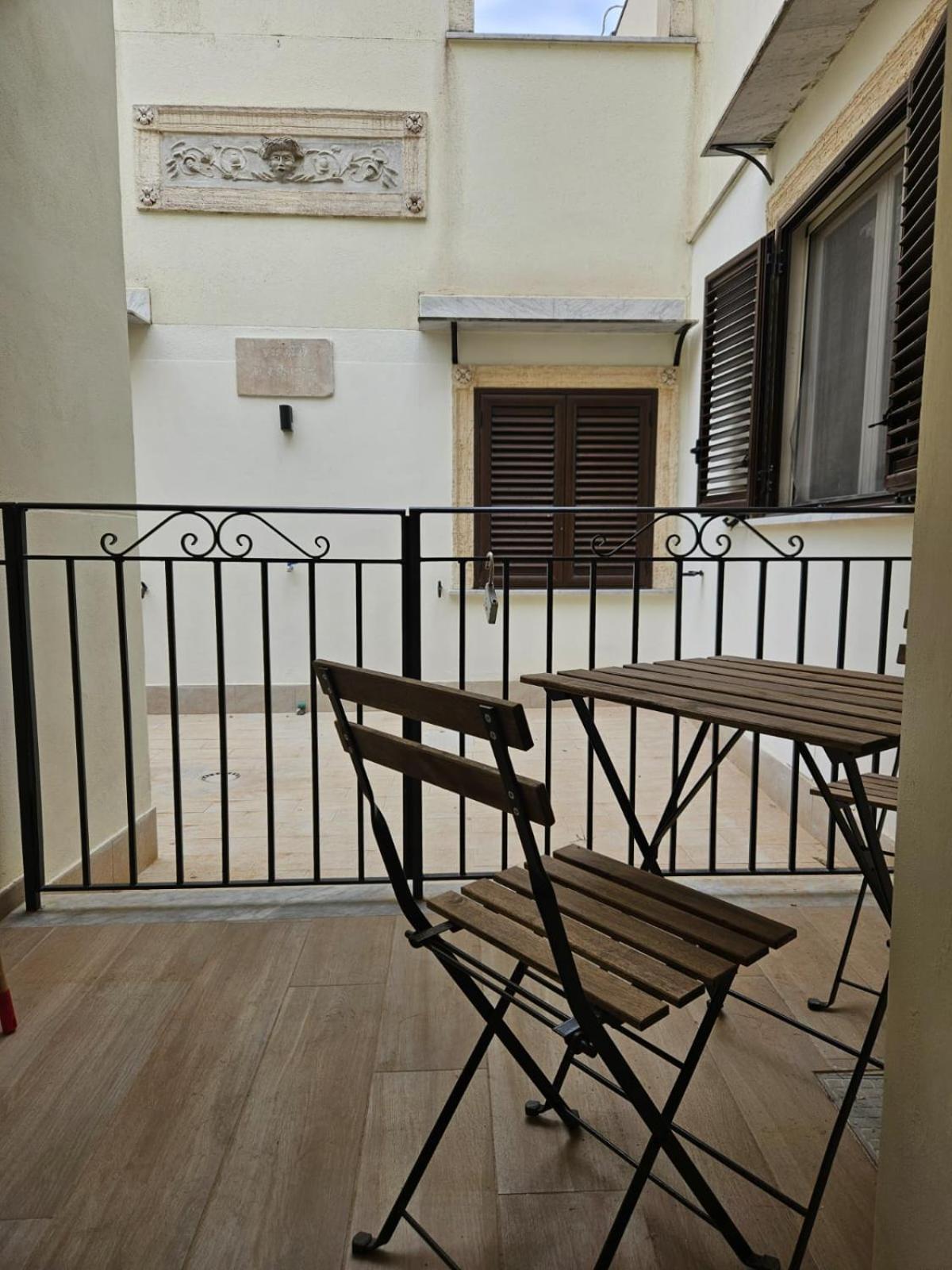 Porta D Ossuna Comfort Apartments パレルモ エクステリア 写真